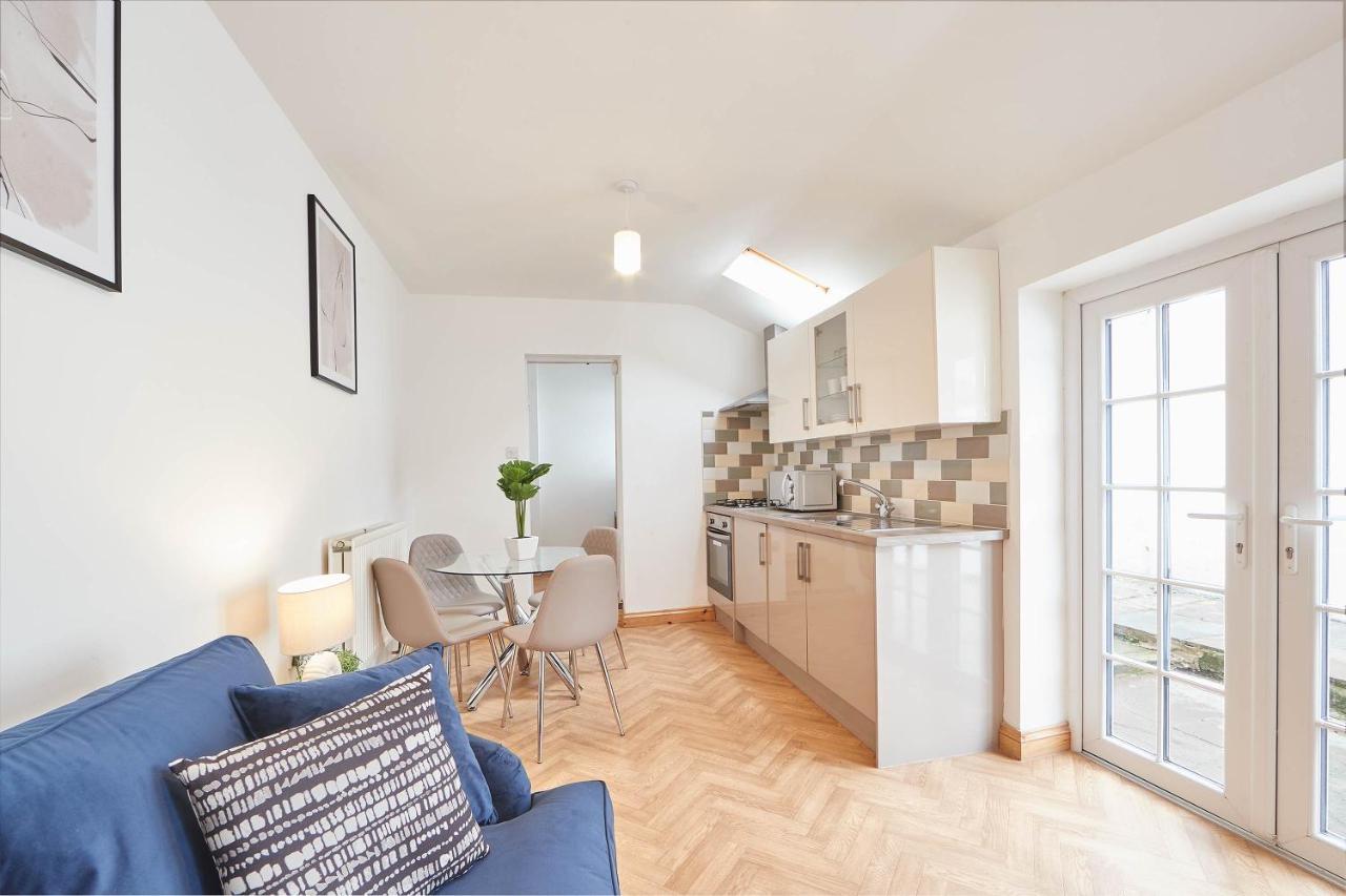 Host & Stay - Little Treasure Whitby Eksteriør bilde